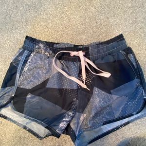 Zyia running shorts (medium)